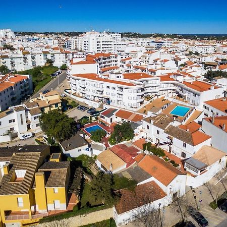 Apartamentos A Cerca لاغوس المظهر الخارجي الصورة