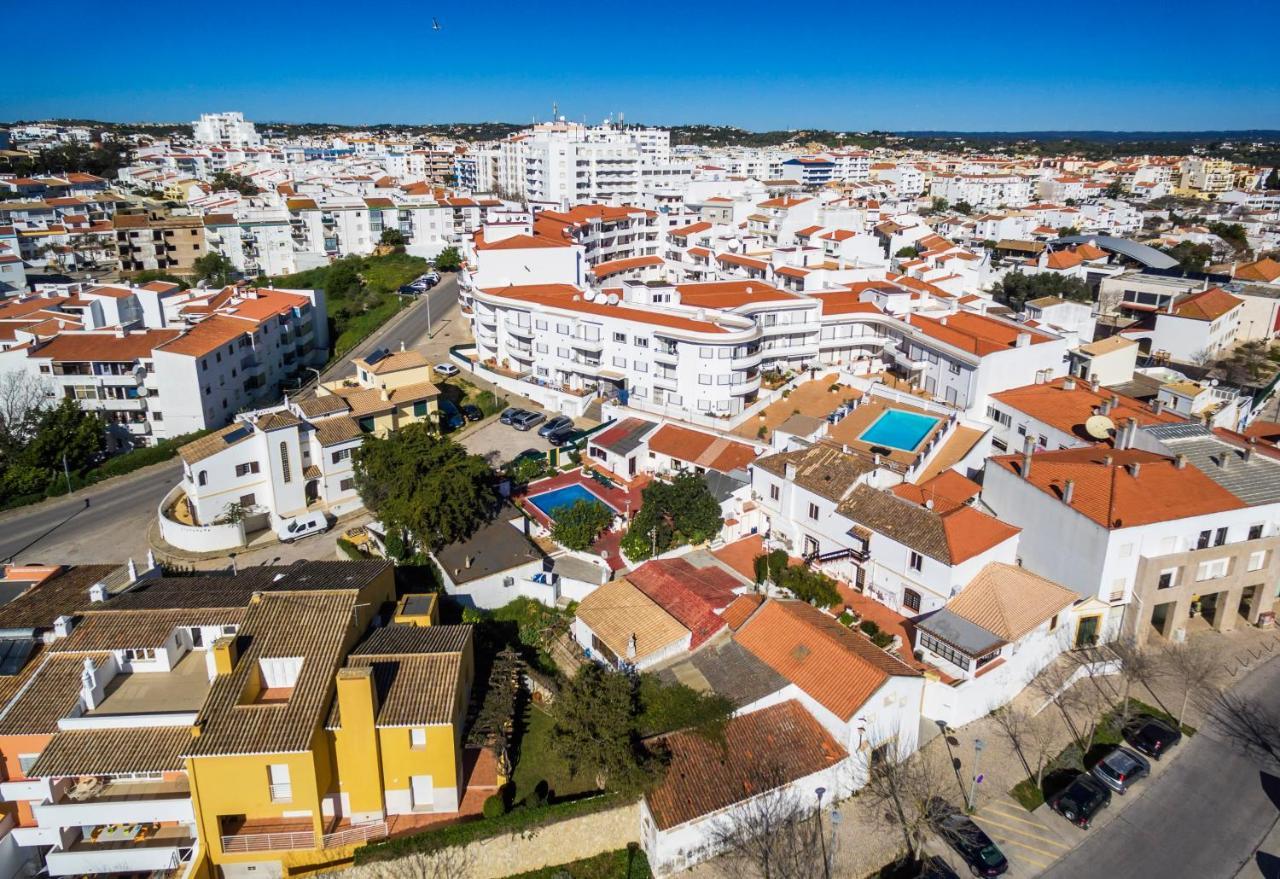 Apartamentos A Cerca لاغوس المظهر الخارجي الصورة